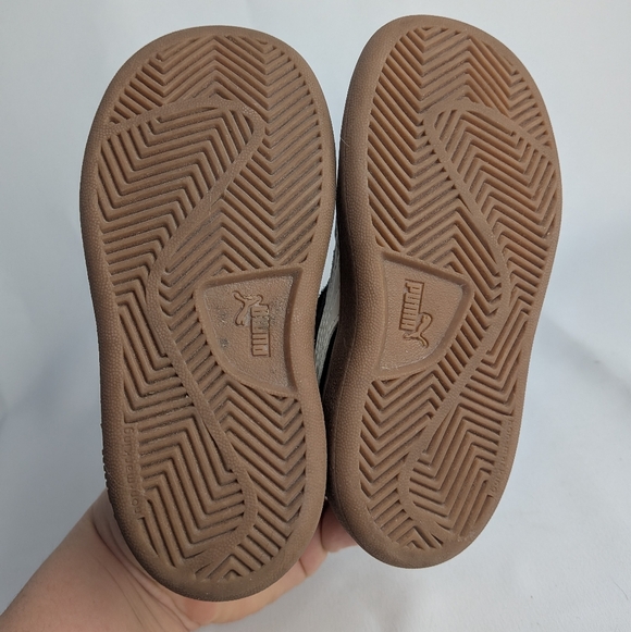 PUMA Unisex Baby Kid Shoes Flat Black Suede Size 7 Tan Soles - Picture 6 of 8